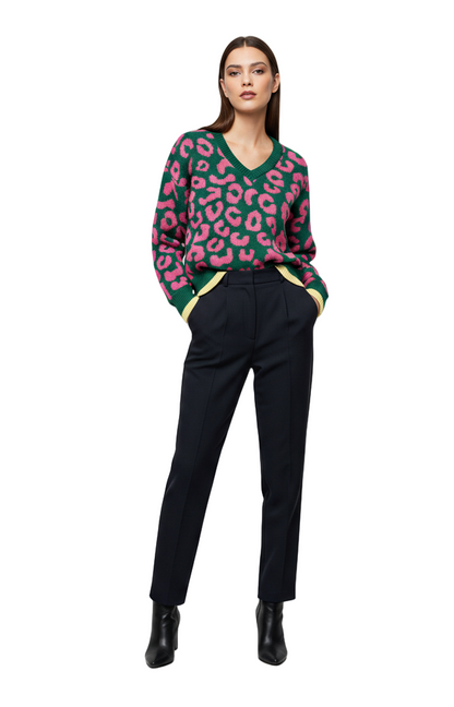 Buzo Cuello V verde con animal print 