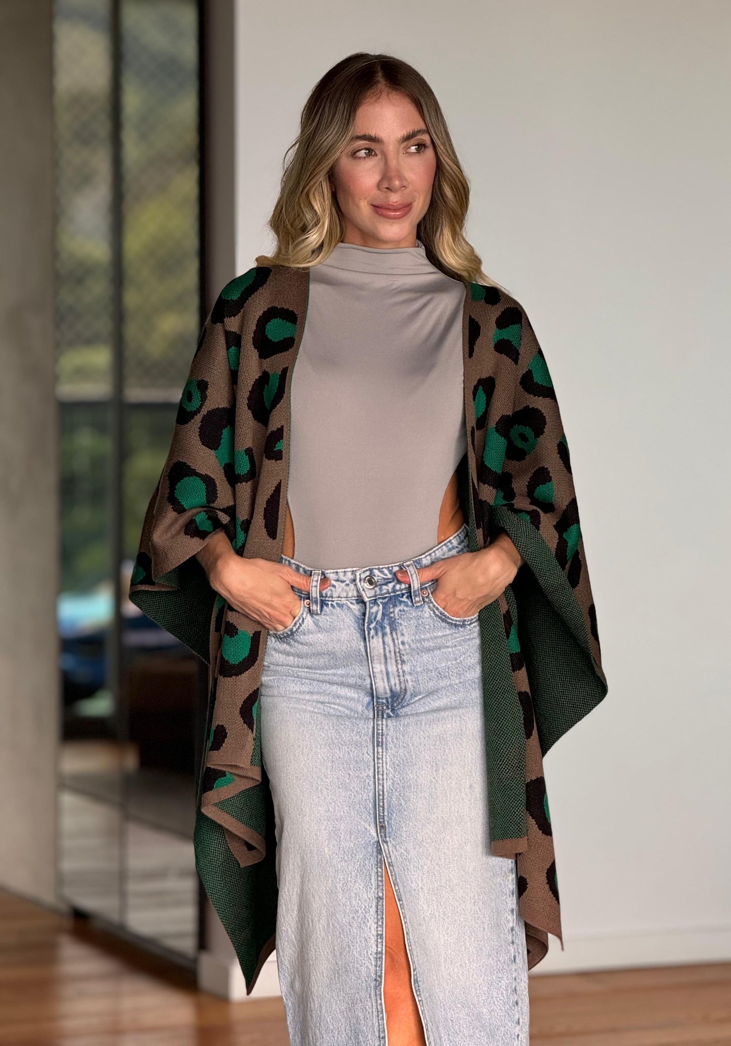 Poncho Nairobi